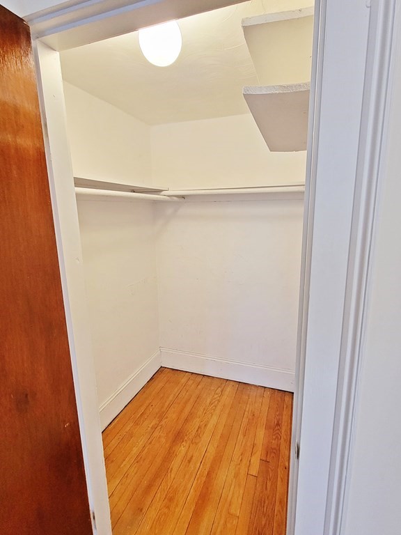 35 Saint Paul St, Brookline Village