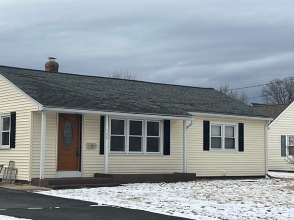 100 Derryfield Ave, Springfield, MA 01118