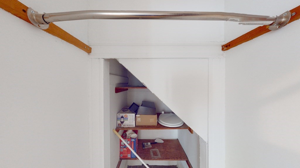 70 Hudson St, Winter Hill