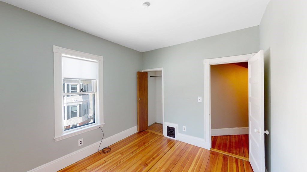 70 Hudson St, Winter Hill