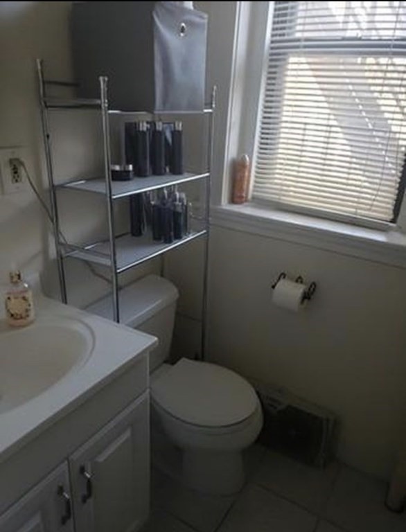 137 Peterborough St, Fenway