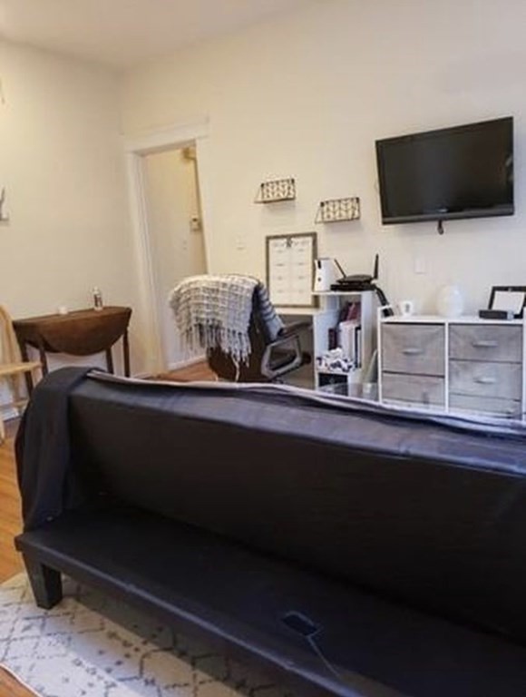 137 Peterborough St, Fenway