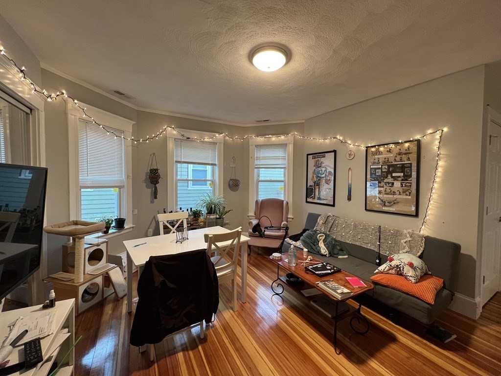 307 Highland Ave, Davis Square