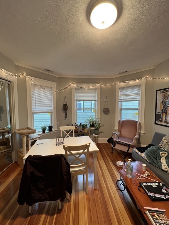 307 Highland Ave, Davis Square