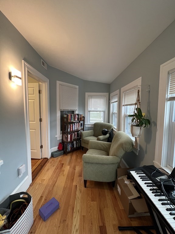 307 Highland Ave, Davis Square