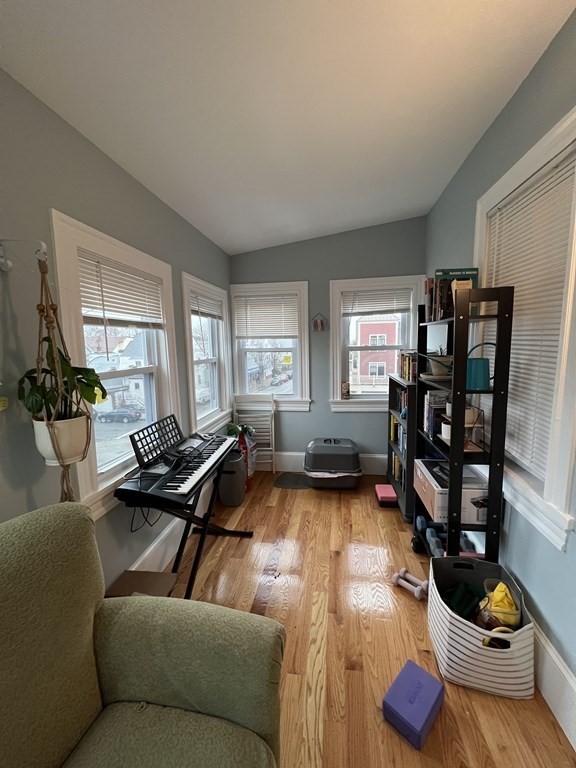 307 Highland Ave, Davis Square