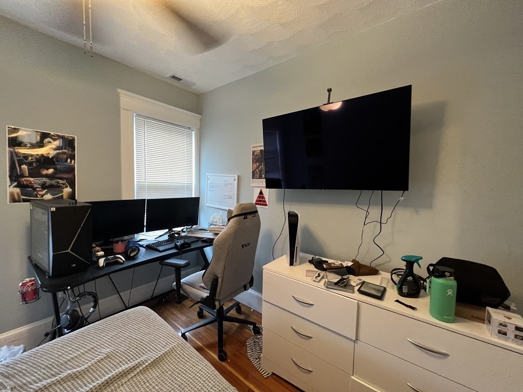 307 Highland Ave, Davis Square