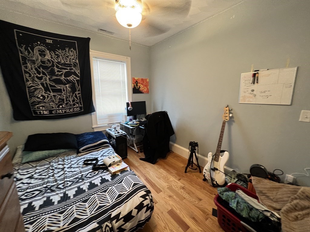 307 Highland Ave, Davis Square