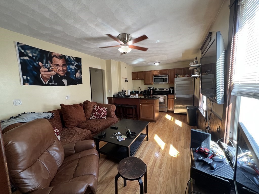 221 Holland St, Teele Square