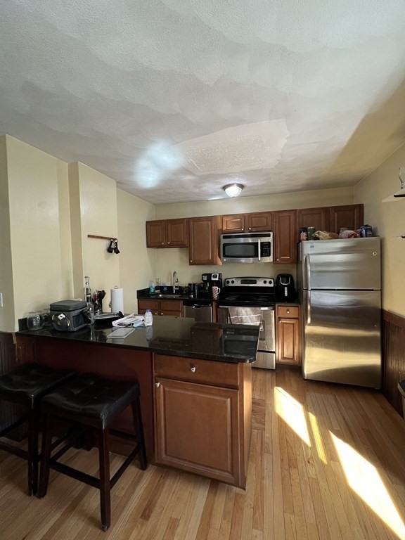 221 Holland St, Teele Square