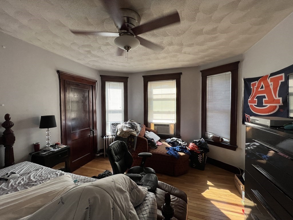 221 Holland St, Teele Square