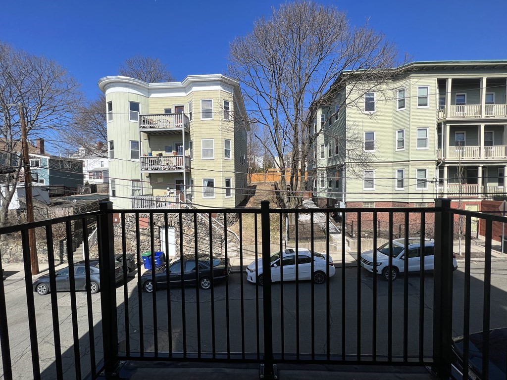 51 Ibbetson St, Davis Square