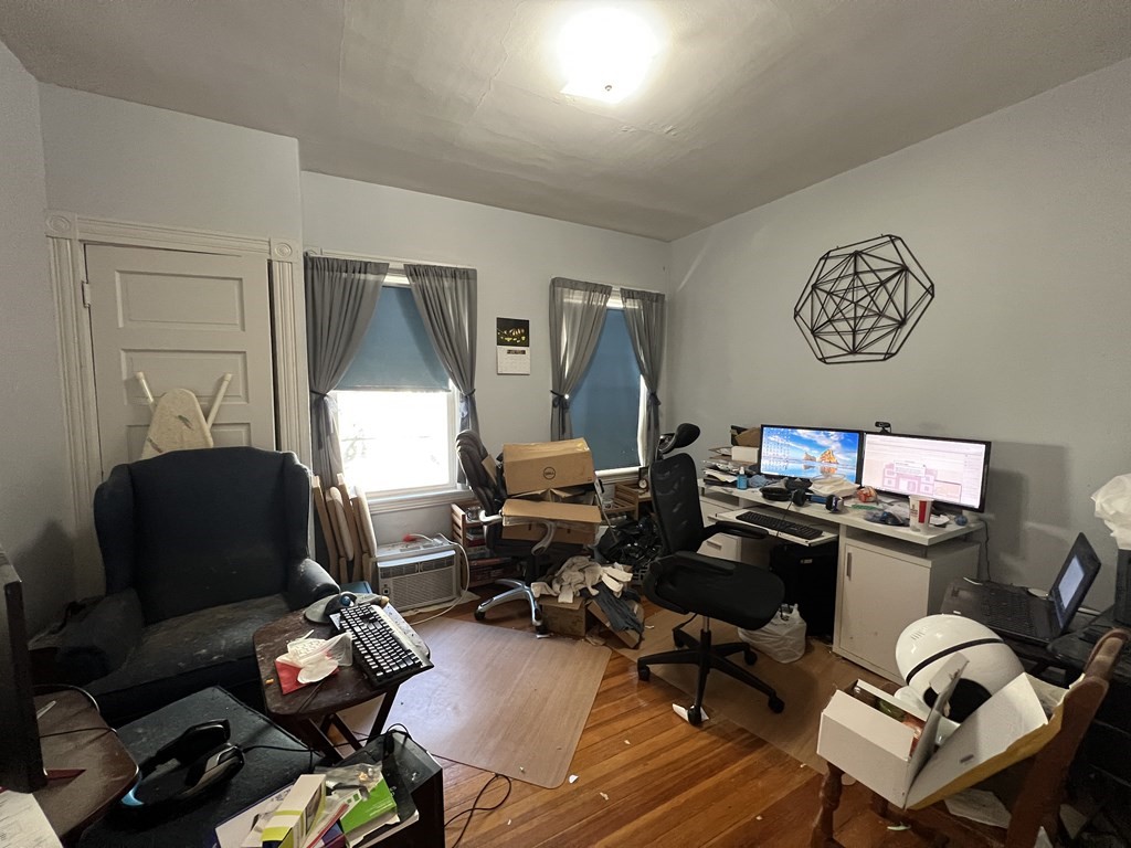 51 Ibbetson St, Davis Square