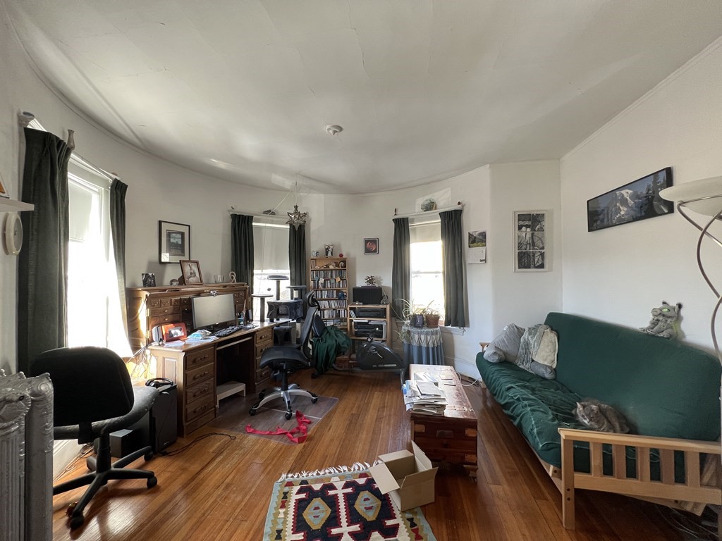 51 Ibbetson St, Davis Square