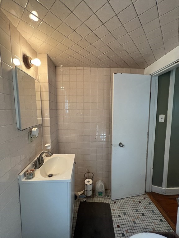 363 Beacon St, Spring Hill