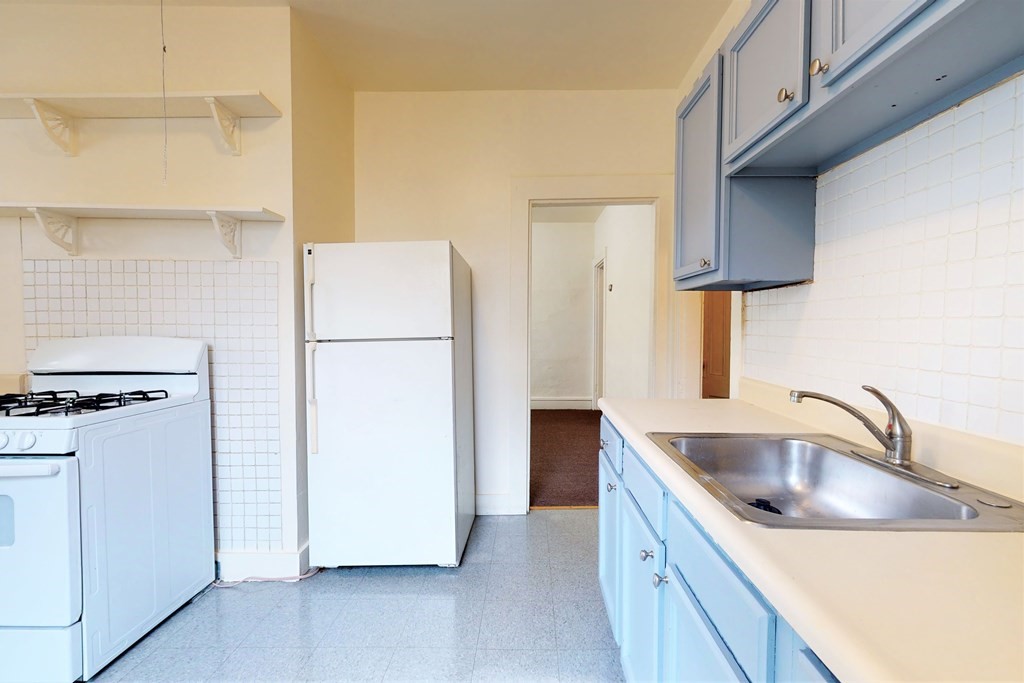 26 Blaine St, Allston