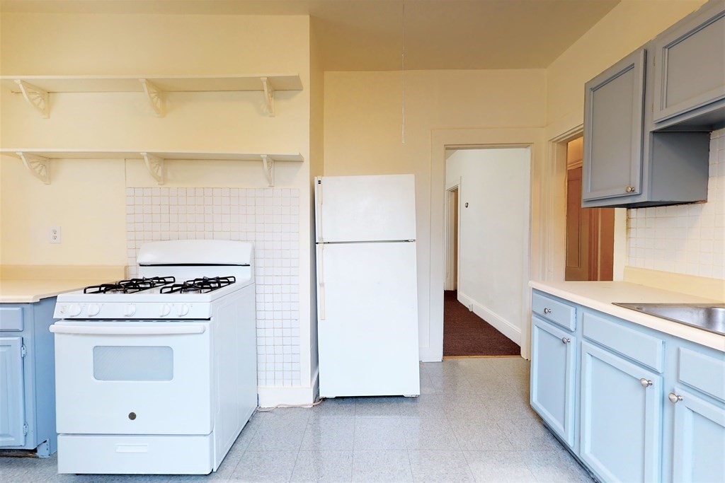 26 Blaine St, Allston