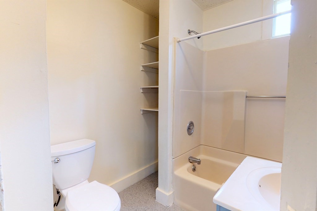 26 Blaine St, Allston