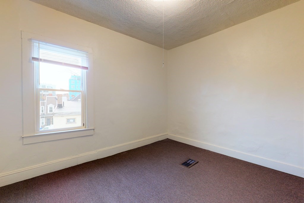 26 Blaine St, Allston