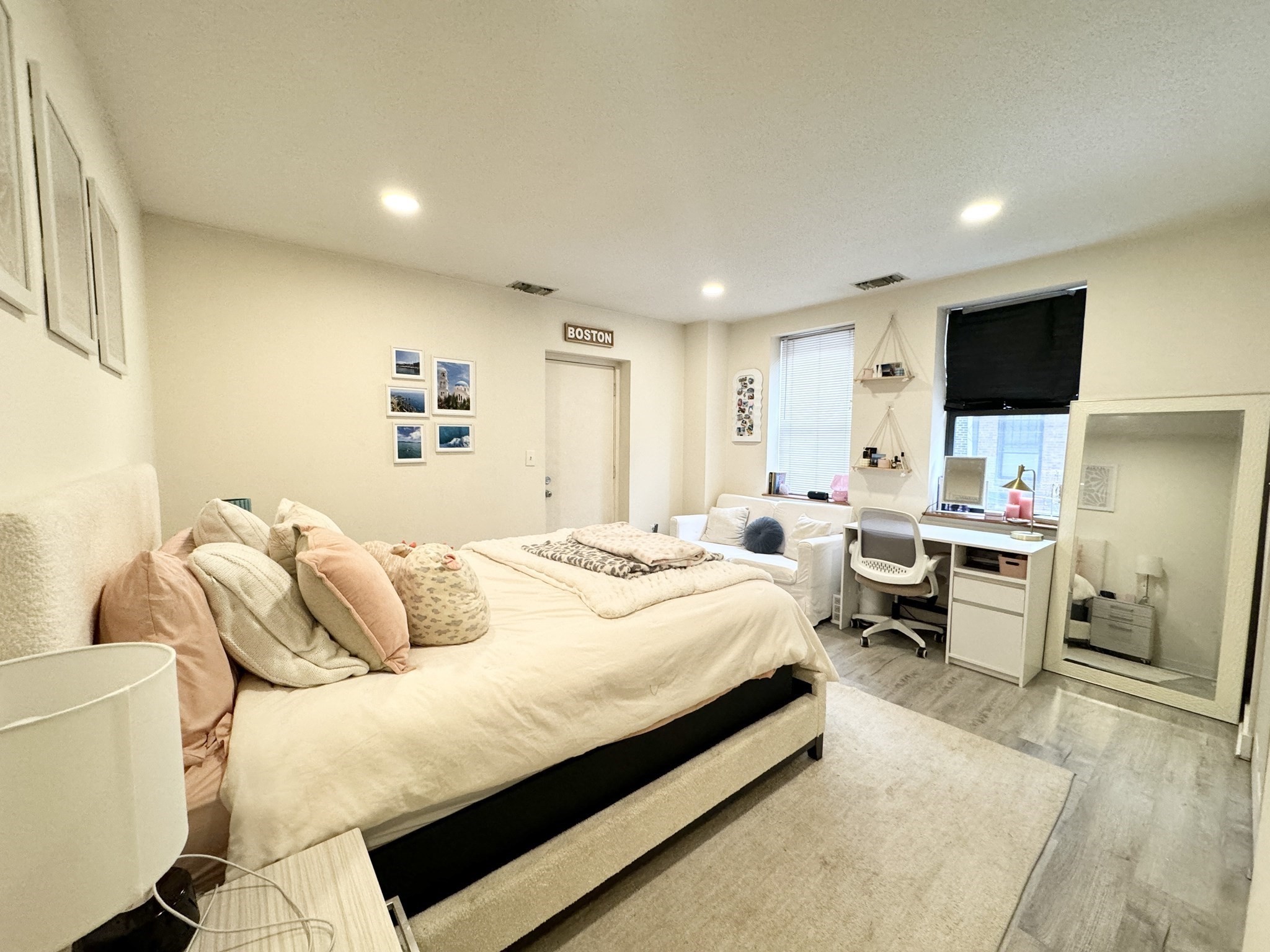 71 Gainsborough St, Fenway