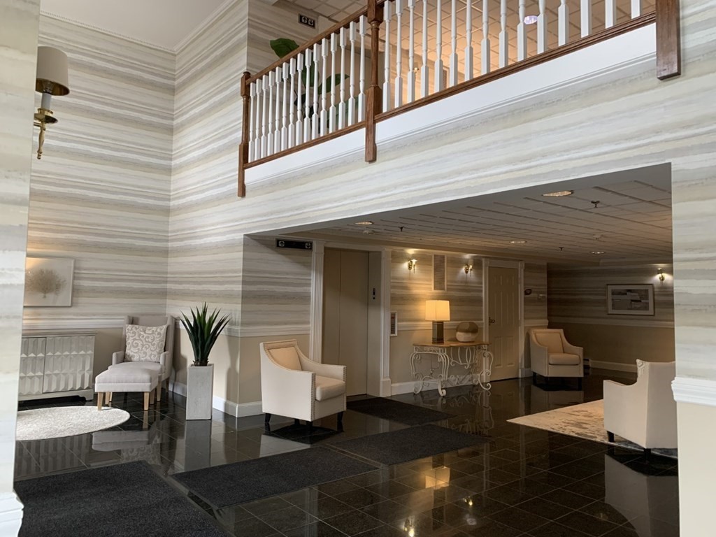 70 Weatherly Dr, Salem