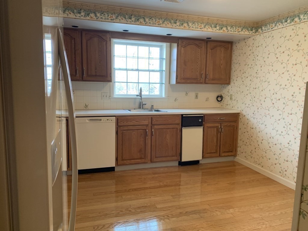 70 Weatherly Dr, Salem