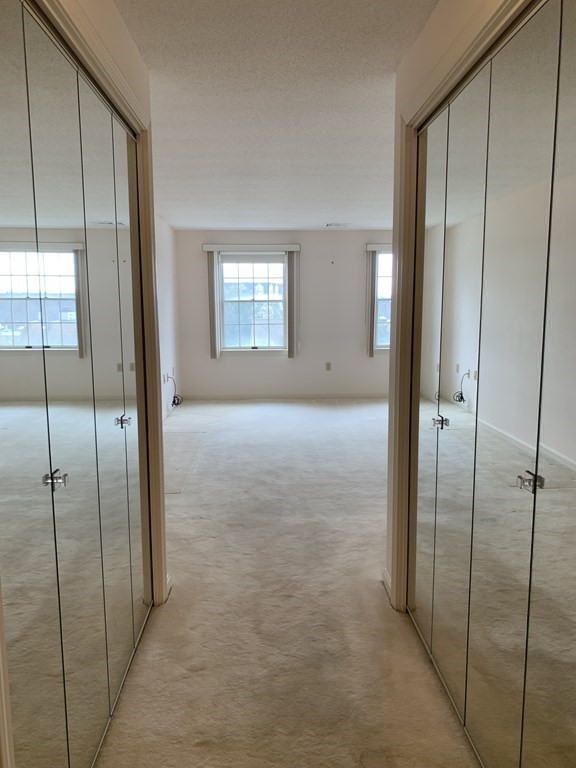 70 Weatherly Dr, Salem