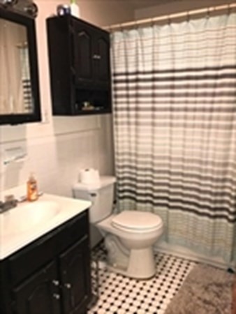 17 Symphony Rd, Fenway