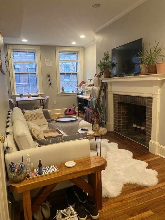 81 Phillips St, Beacon Hill