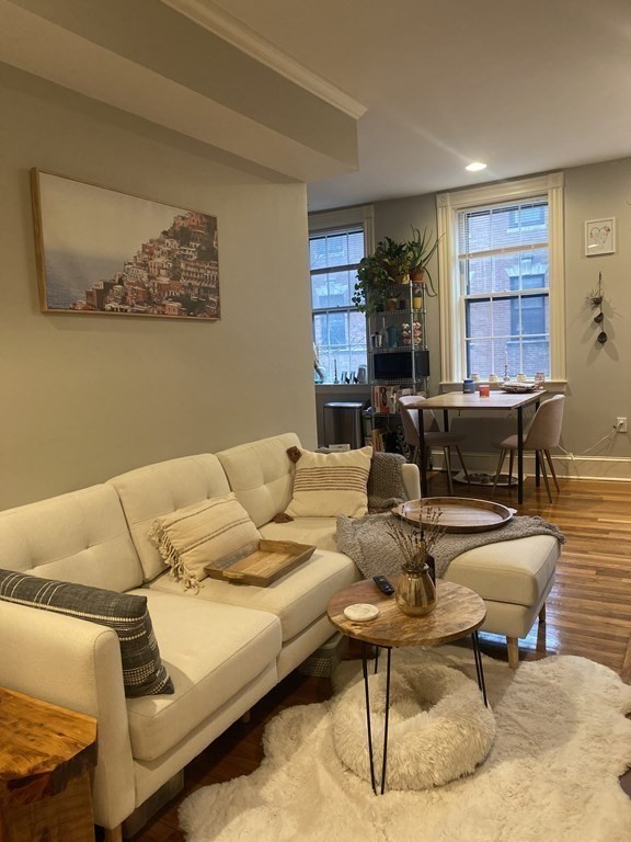 81 Phillips St, Beacon Hill