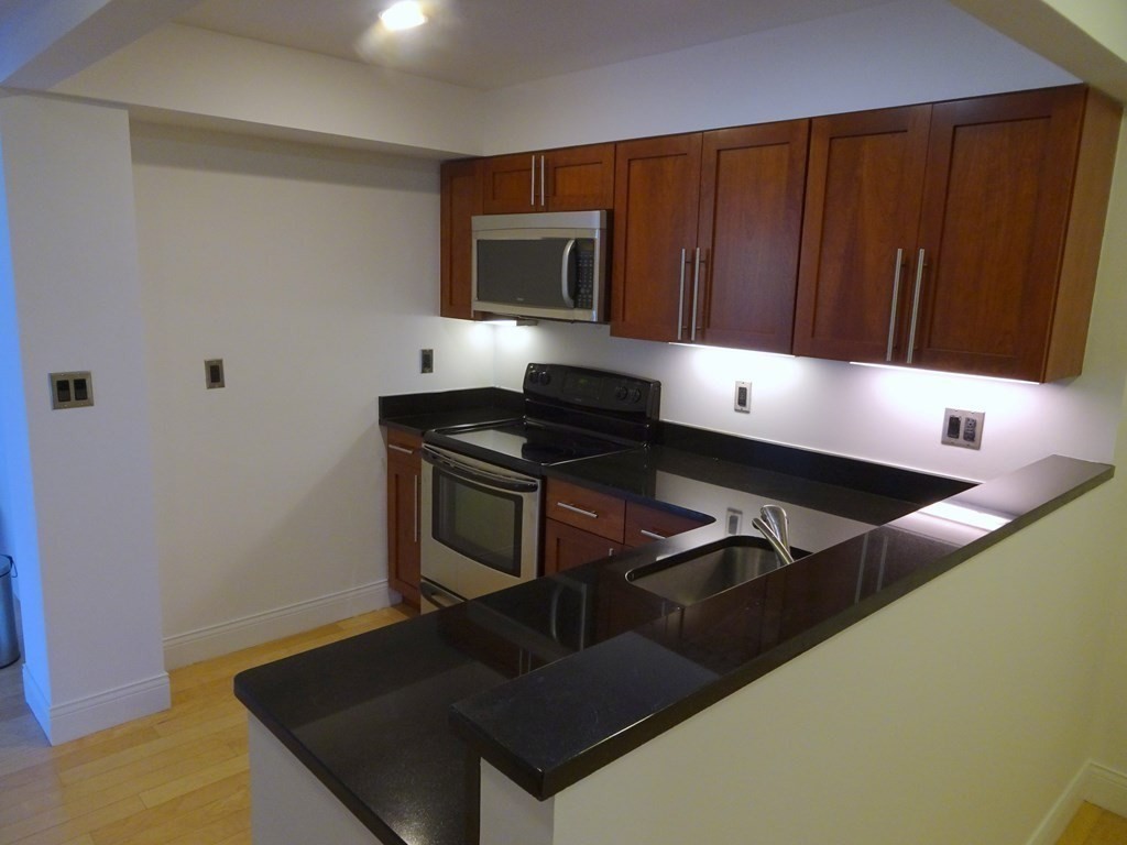 1600 Beacon St, Coolidge Corner