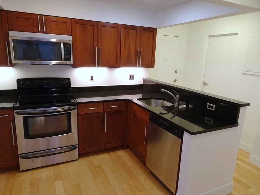 1600 Beacon St, Coolidge Corner