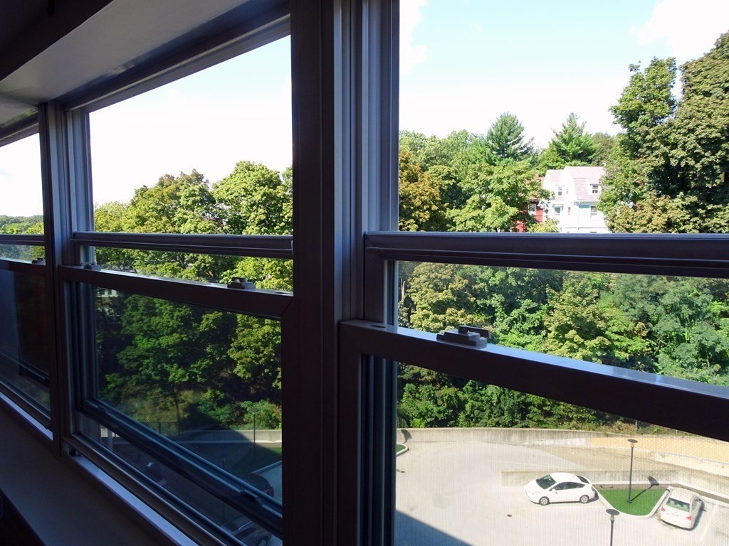 1600 Beacon St, Coolidge Corner