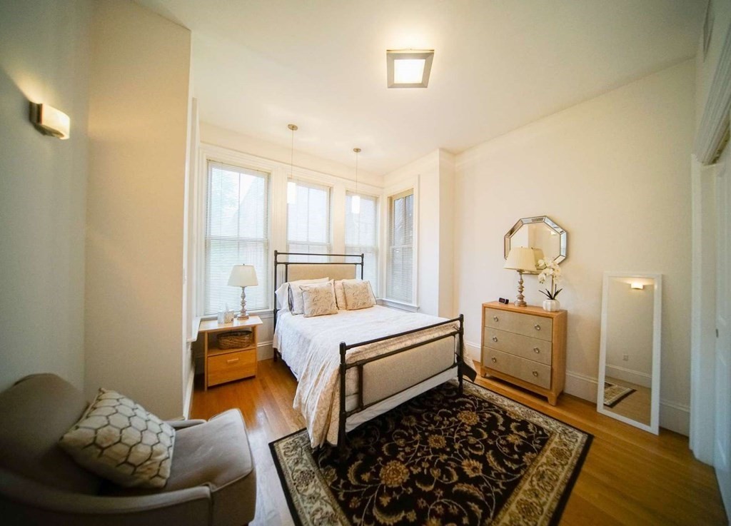 1609 Tremont St, Mission Hill