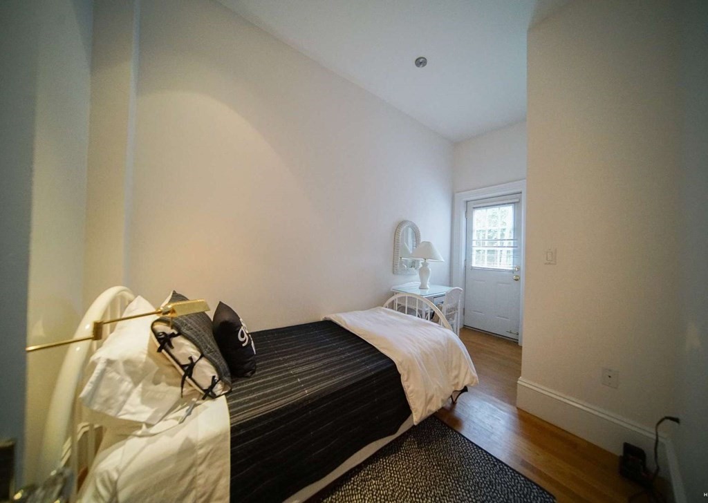 1609 Tremont St, Mission Hill