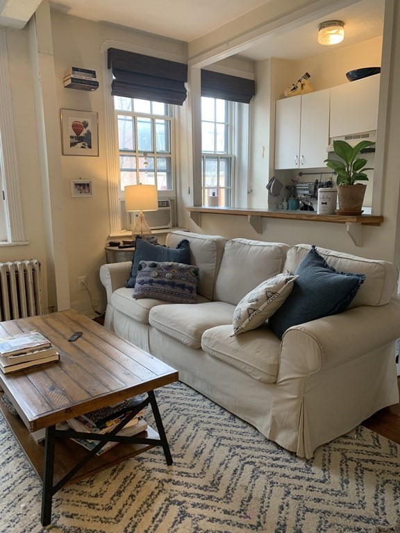 52 Garden St, Beacon Hill