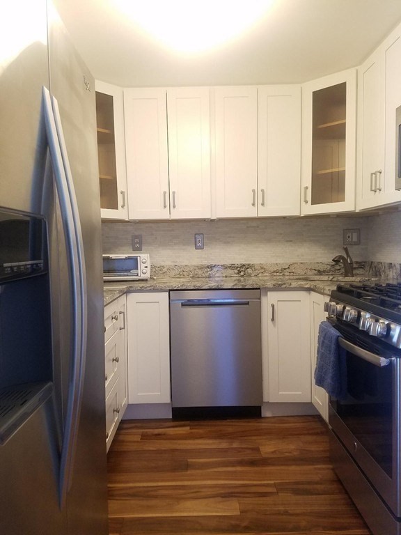 22 Chestnut Pl, Brookline Village