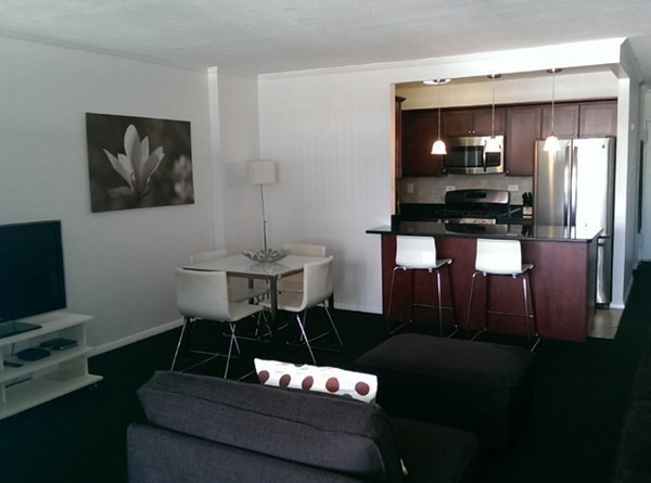 6 Whittier Pl, West End