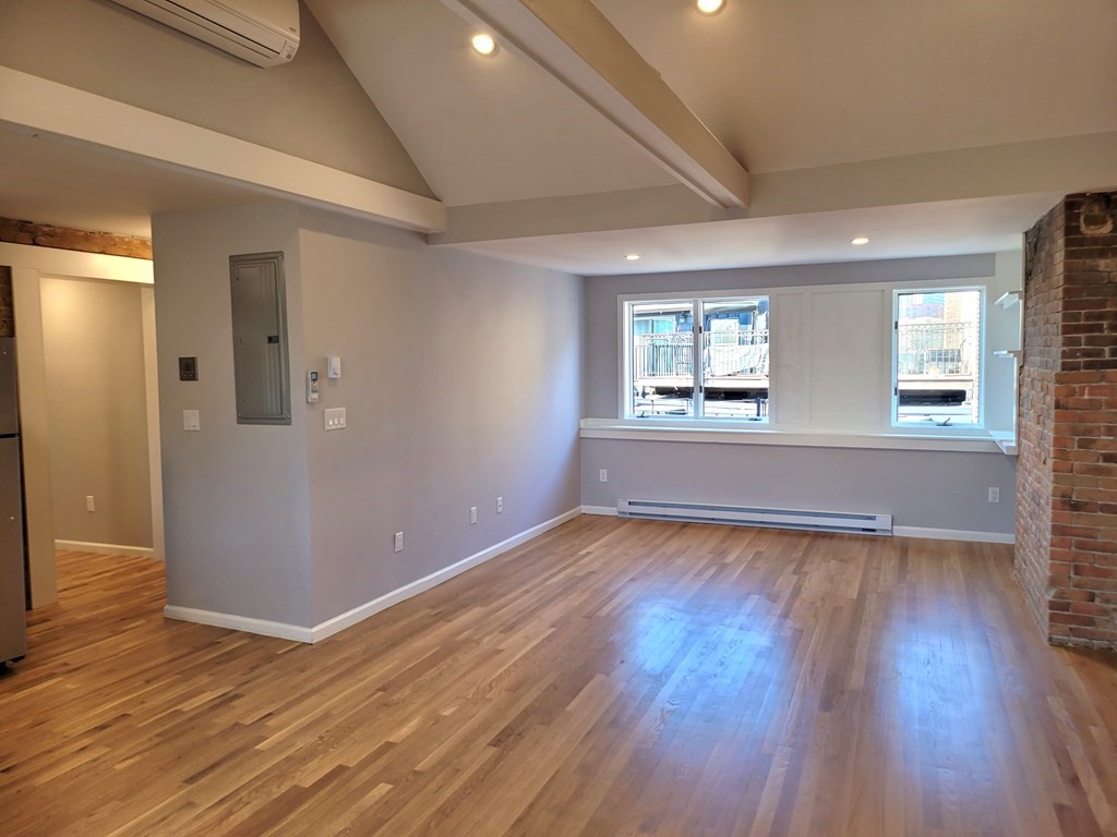 579 Tremont St, South End