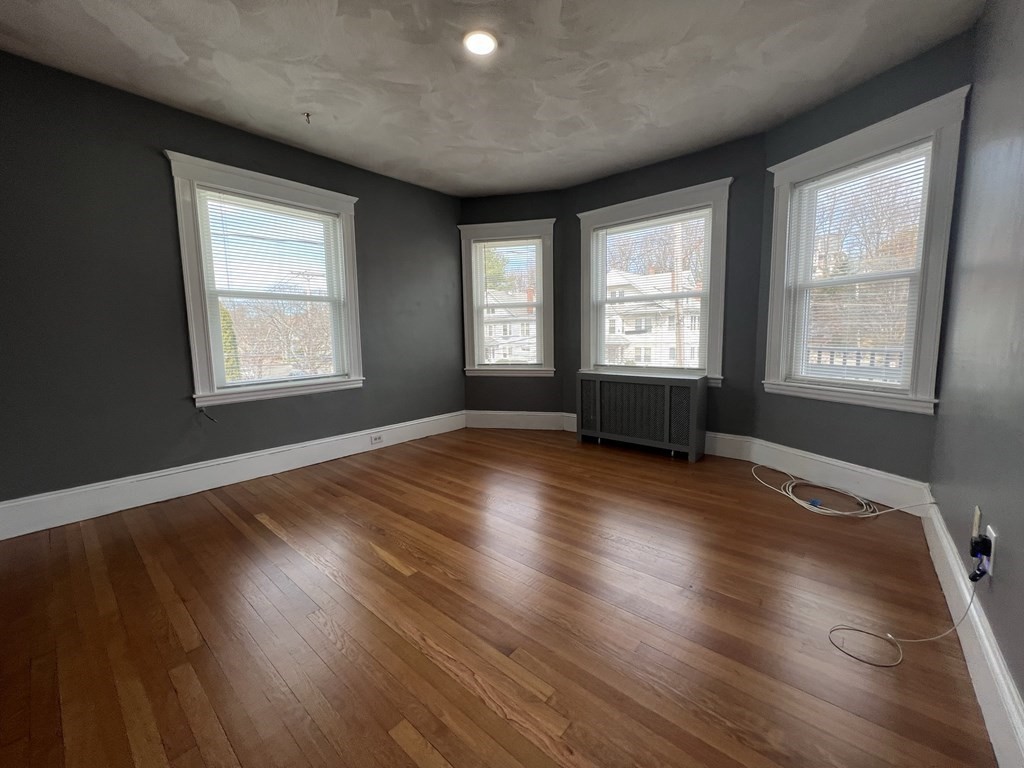 154 Tremont St, Newton