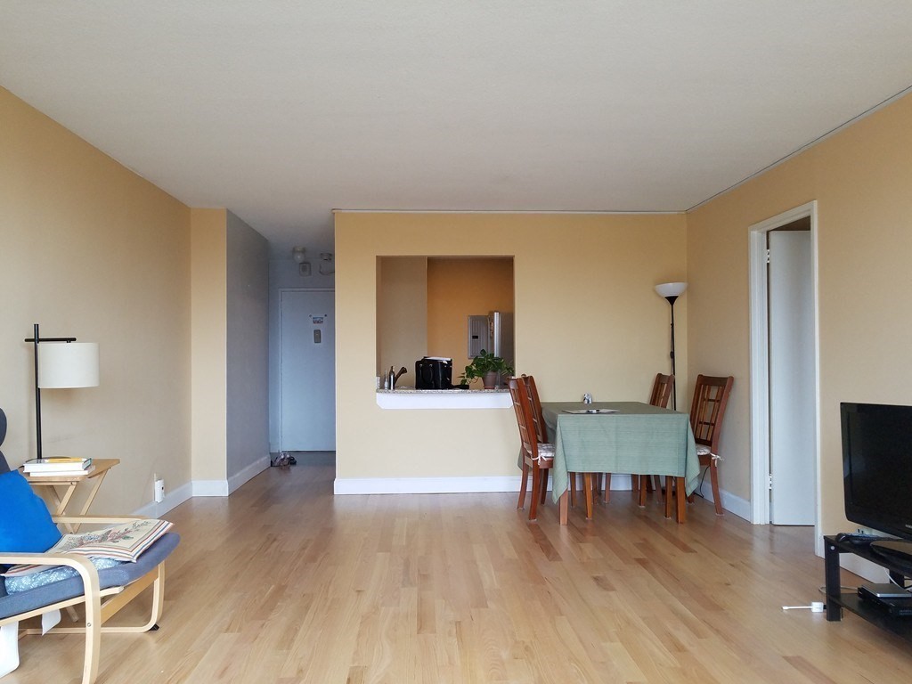 77 Pond Ave, Longwood