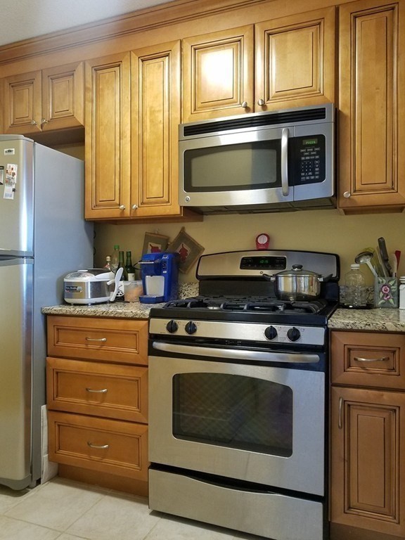 77 Pond Ave, Longwood