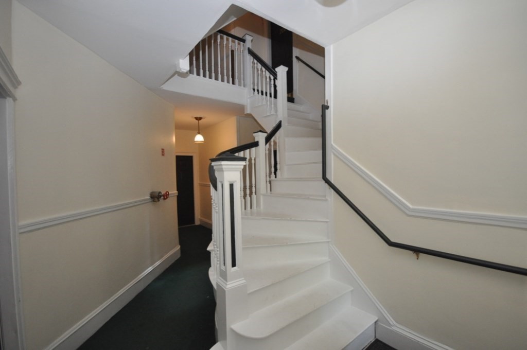 75 Burbank St, Fenway