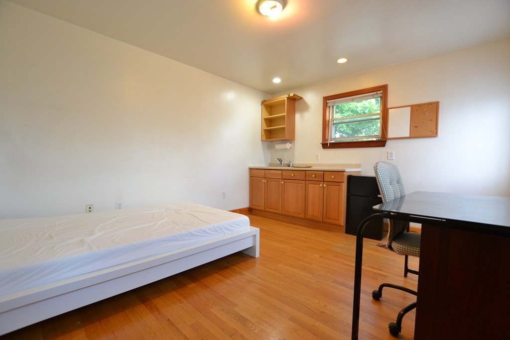 213446 Gardner St, Allston