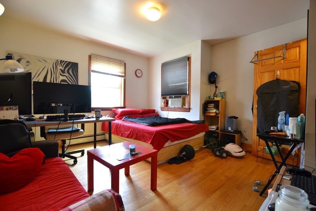 213446 Gardner St, Allston