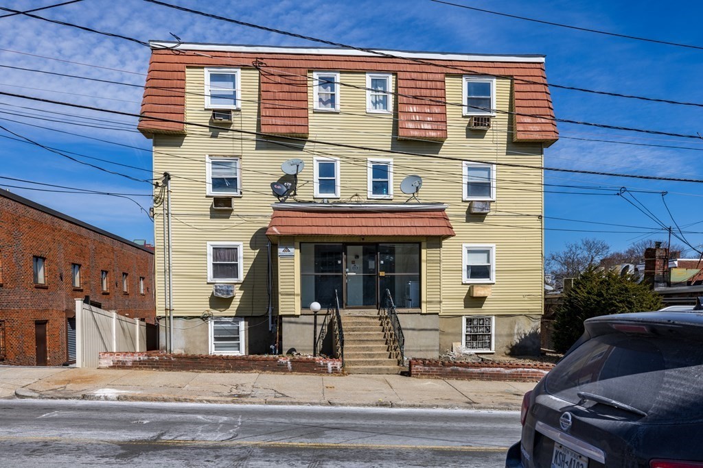 67-69 Webster Ave, Chelsea, MA 02150