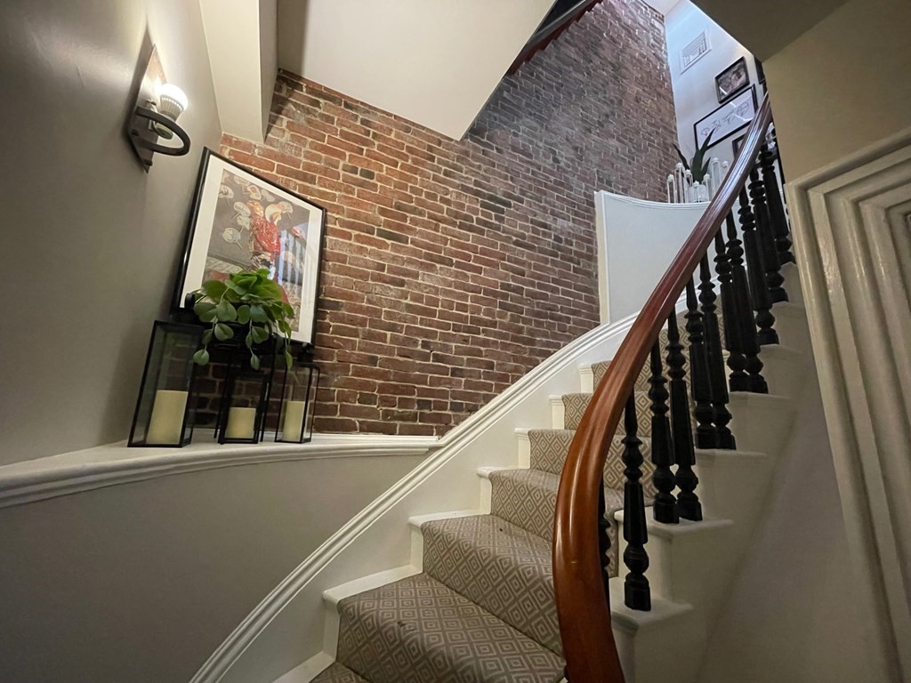 565 Massachusetts Ave, South End