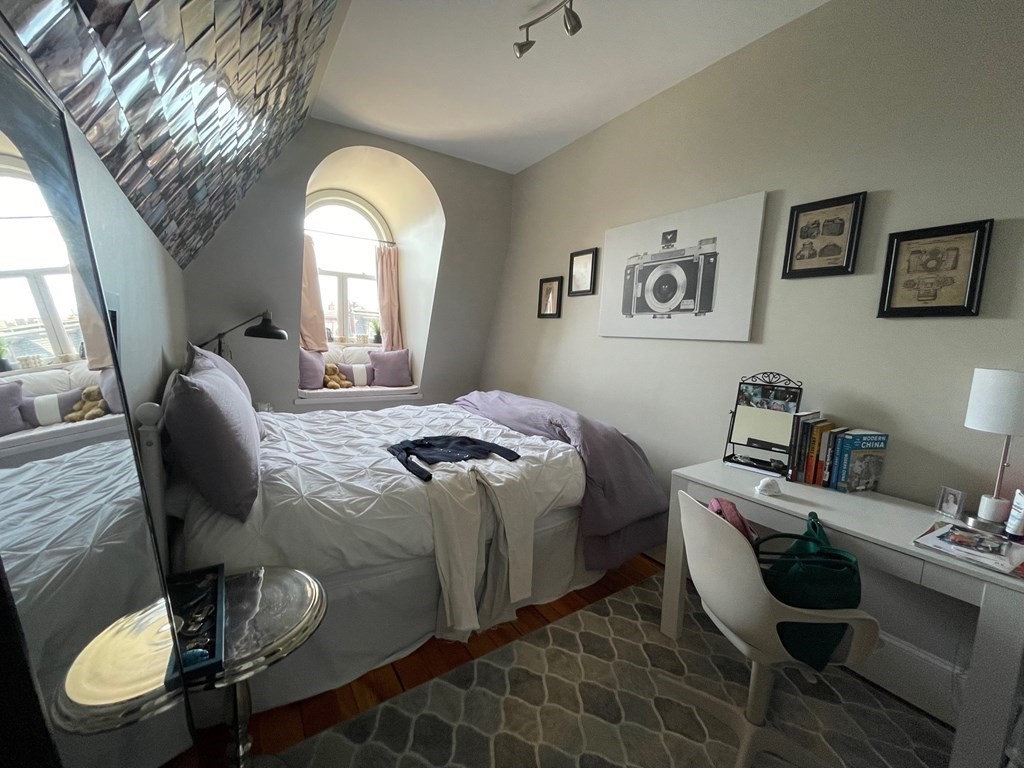 565 Massachusetts Ave, South End