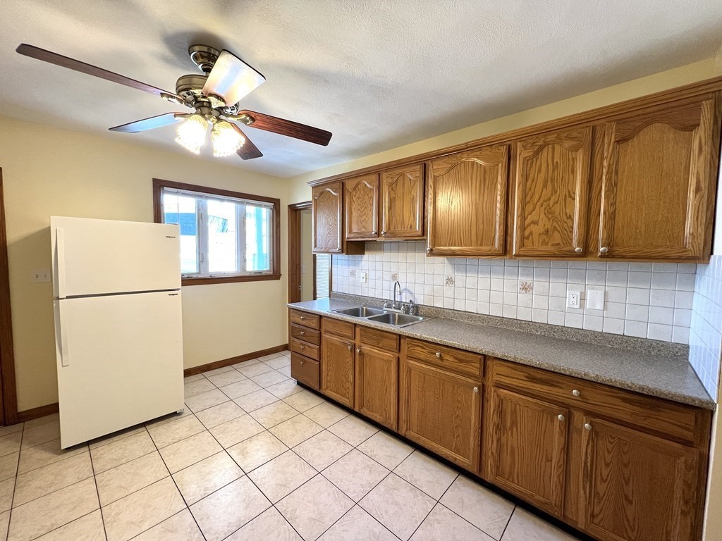 225 Holland St, Davis Square