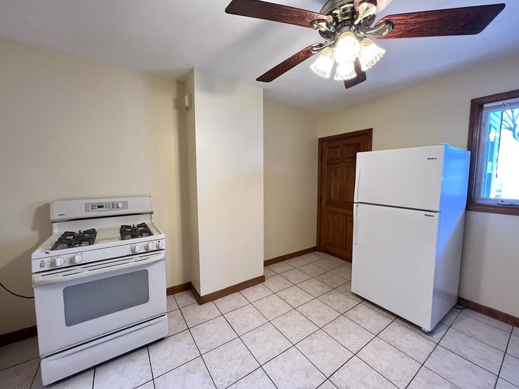 225 Holland St, Davis Square